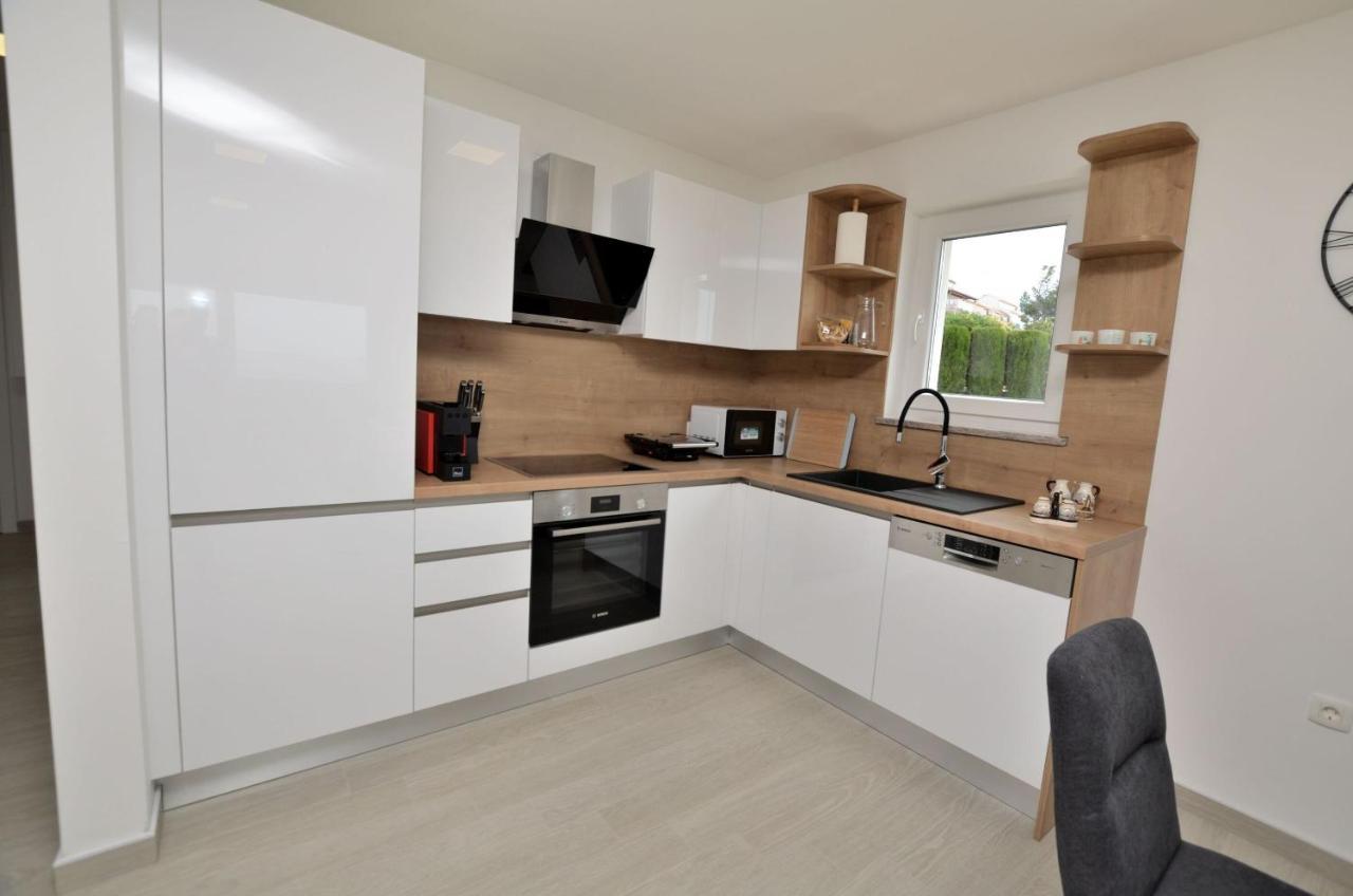 Apartments Villa Sofia Martinšćica المظهر الخارجي الصورة
