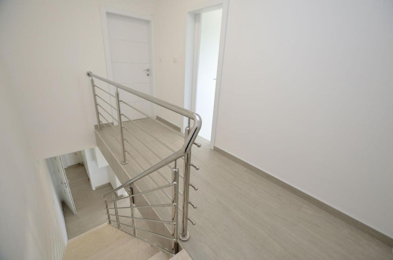 Apartments Villa Sofia Martinšćica المظهر الخارجي الصورة