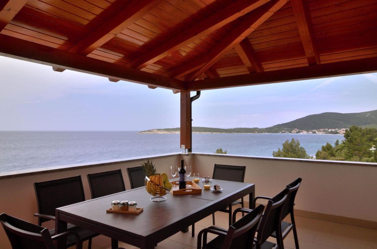 Apartments Villa Sofia Martinšćica المظهر الخارجي الصورة