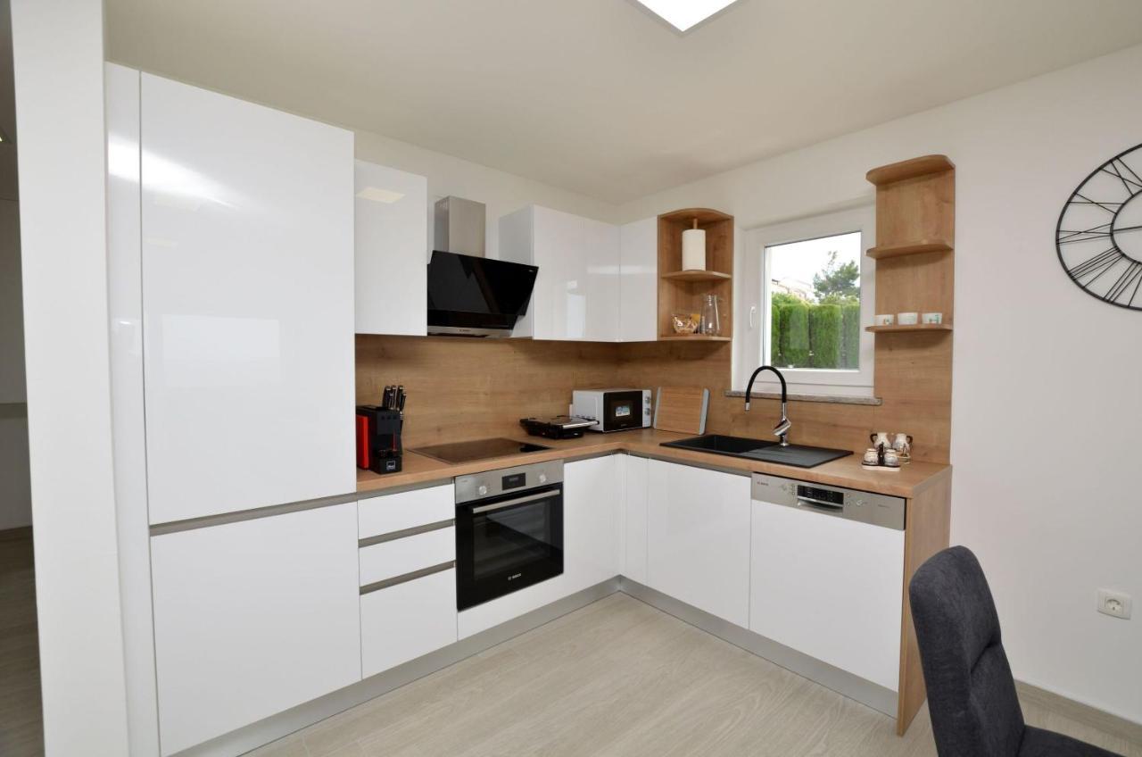 Apartments Villa Sofia Martinšćica المظهر الخارجي الصورة