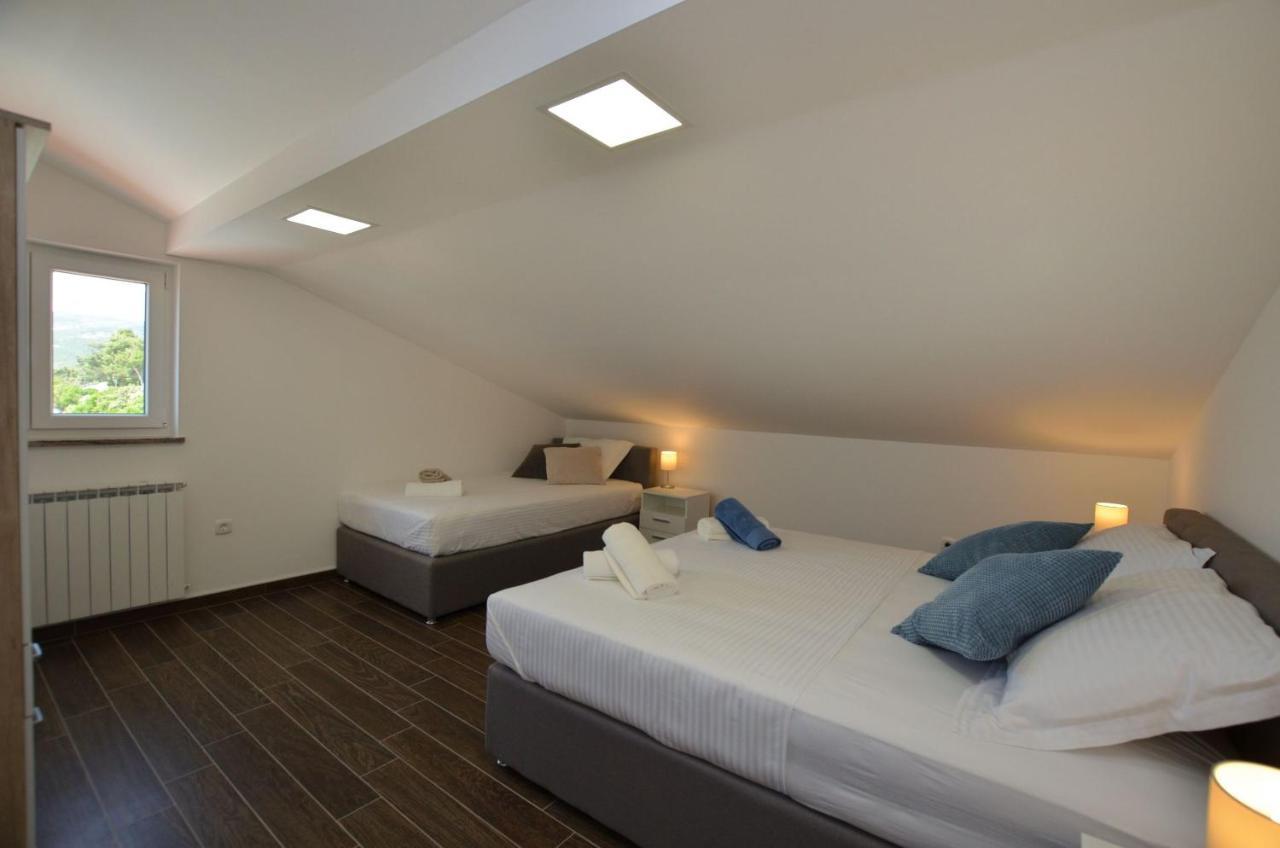 Apartments Villa Sofia Martinšćica المظهر الخارجي الصورة