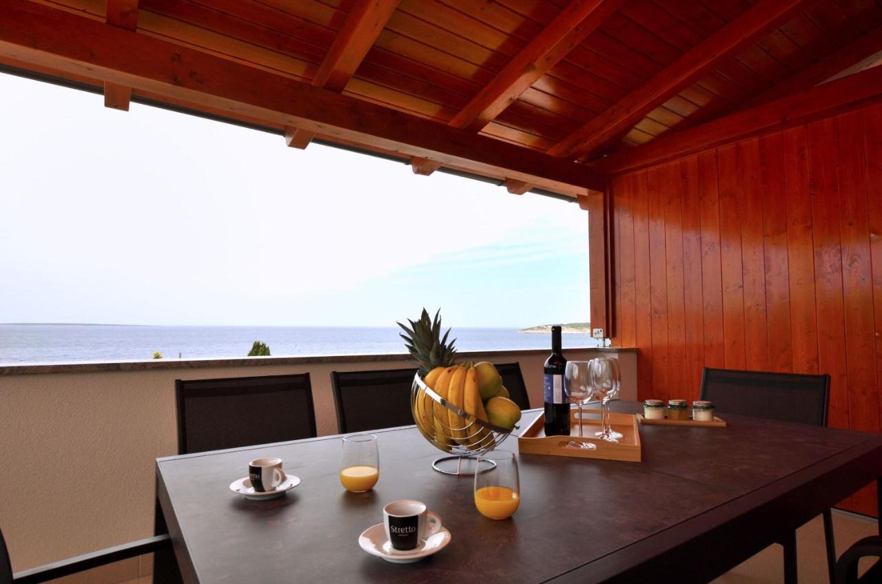 Apartments Villa Sofia Martinšćica المظهر الخارجي الصورة