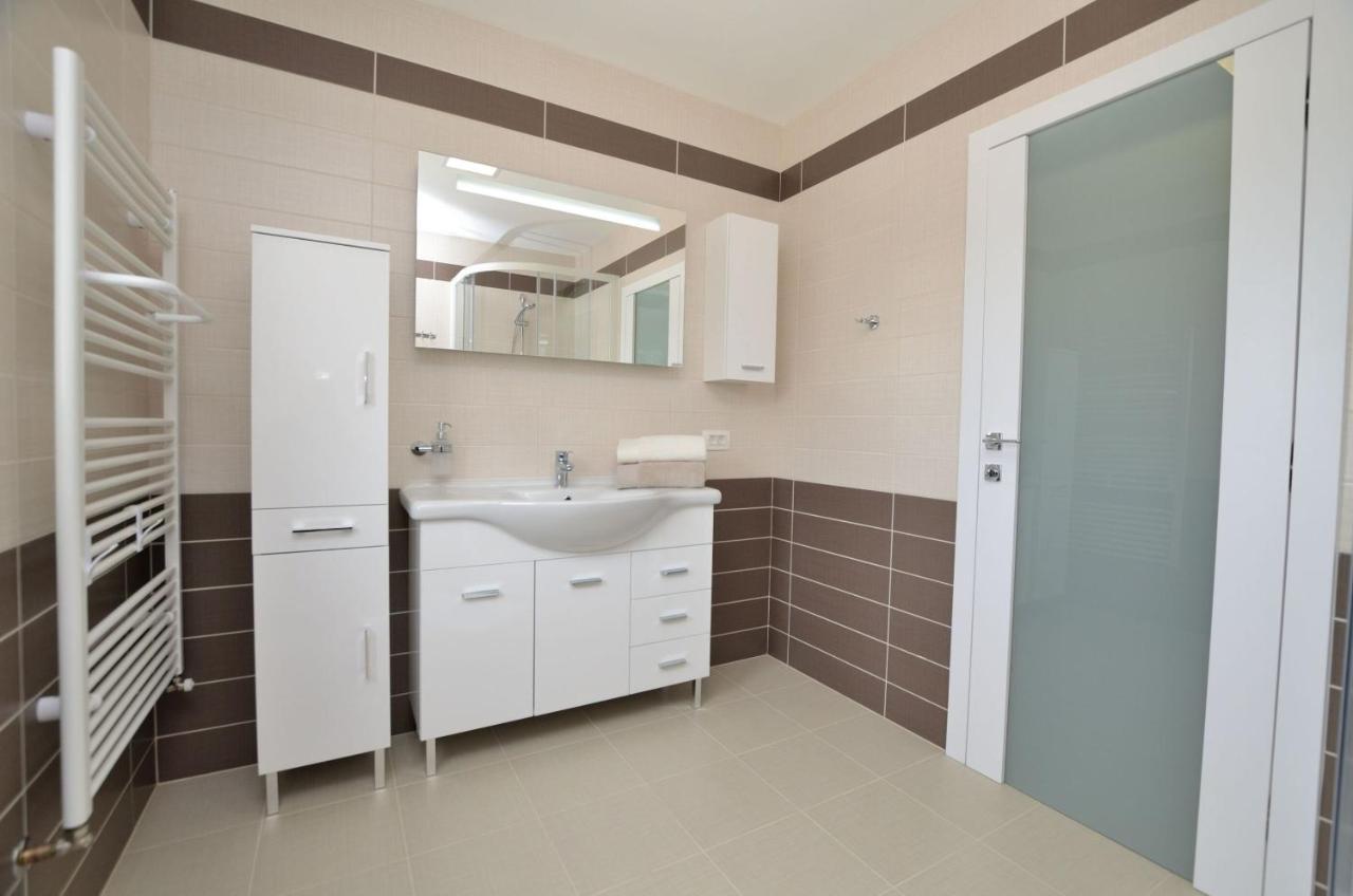 Apartments Villa Sofia Martinšćica المظهر الخارجي الصورة